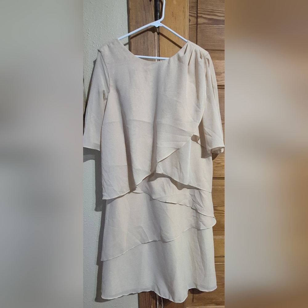 NWOT Beige A Line Half Sleeves Ruffled Chiffon Tea Length Dress Corset Wedding